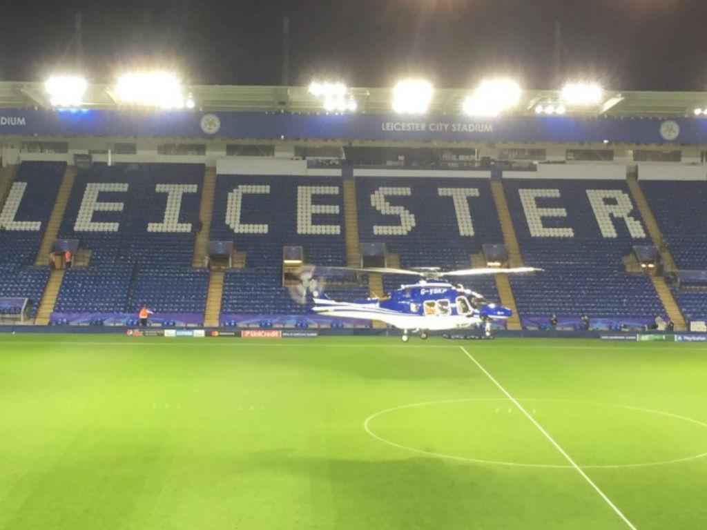 Dono do Leicester sai de helicoptero