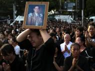 Tailândia: luto pela morte do rei