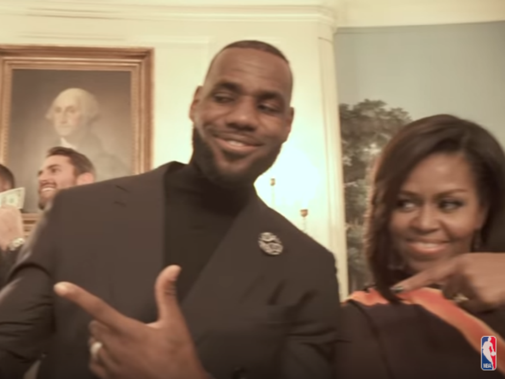 LeBron James e os Cleveland Cavaliers fazem o Mannequin Challenge com Michelle Obama