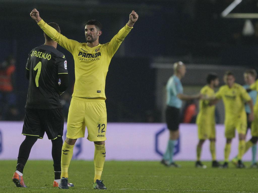 Villarreal atropela At. Madrid (3-0)