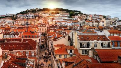 Quartos a €1.000/dia ou hotéis a €70.000/semana: a Jornada Mundial da Juventude está a deixar os preços em Lisboa desta maneira - TVI