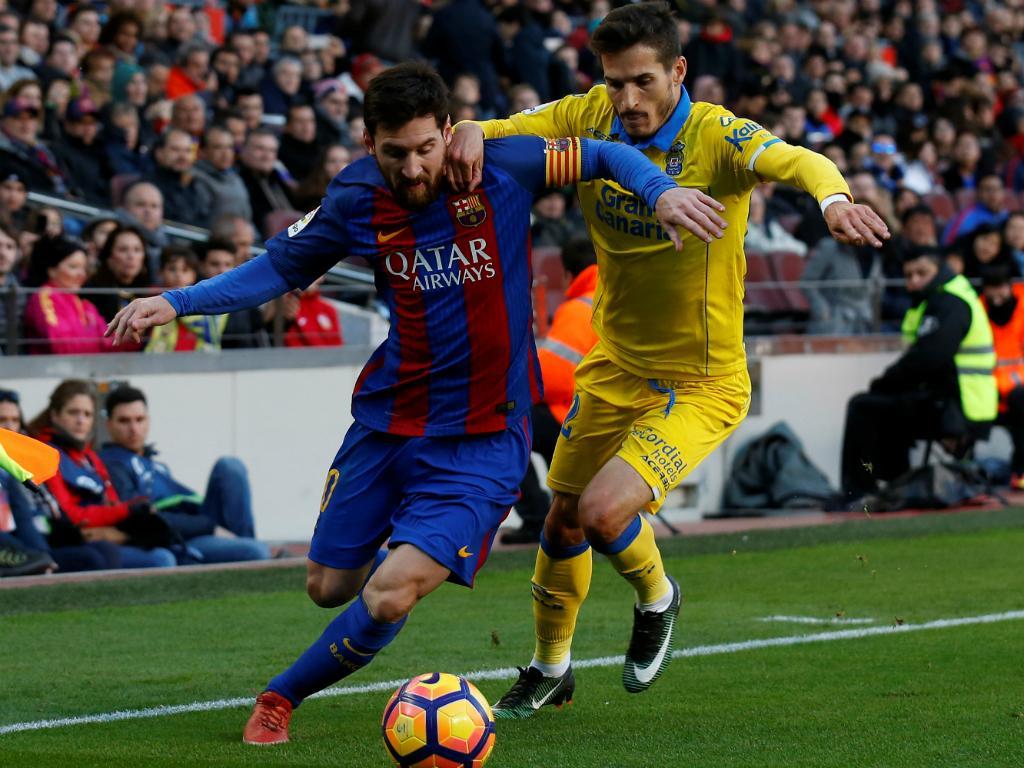 Hélder Lopes e Messi (Reuters)