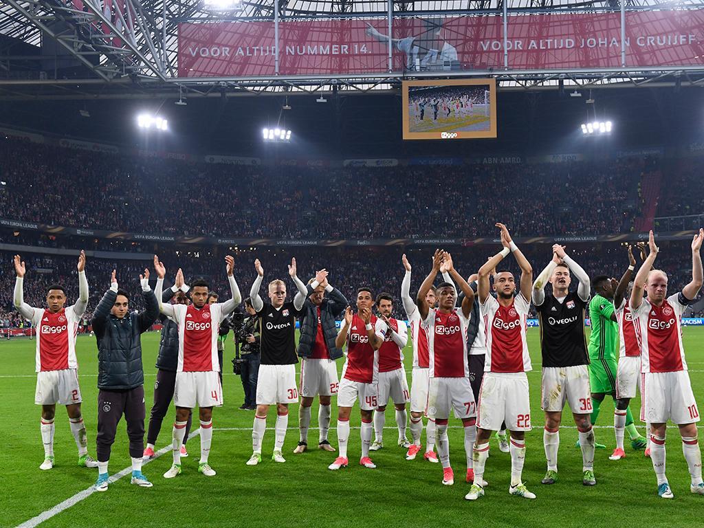 Ajax goleia Lyon (Reuters)