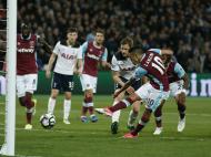 Lanzini marca no West Ham-Tottenham