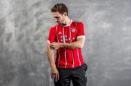 A nova camisola do Bayern para 2017/18