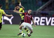 Dortmund bateu Milan na China (EPA/ALEKSANDAR PLAVEVSKI)