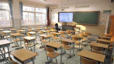 Alunos em Lisboa e Algarve continuam sem professores no 2.º período - TVI