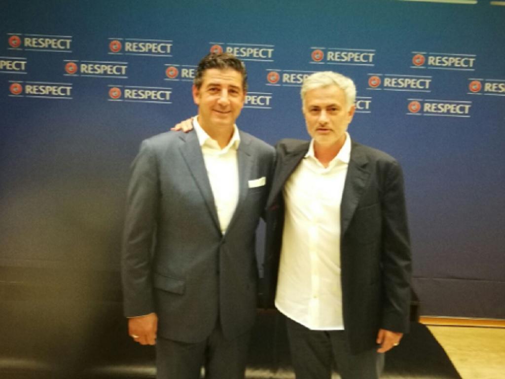 Rui Vitória e José Mourinho (foto: twitter SL Benfica)