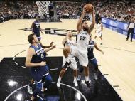 San Antonio Spurs-Minnesota Timberwolves ( Reuters )