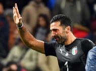 Buffon chora depois do adeus da Itália ao Mundial (Lusa)