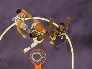 LA Lakers-Golden State Warriors (Reuters)