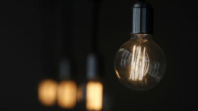 Europeus pagam energia mais cara porque Comissão não proíbe lâmpadas fluorescentes, acusam ambientalistas - TVI