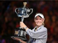 Caroline Wozniacki vence Open da Austrália (EPA/LUKAS COCH)
