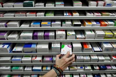 Gastos das famílias em farmácia aumentaram 57% em 20 anos para 1.419 milhões de euros - TVI
