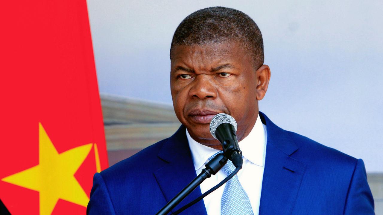 Presidente De Angola Exonera Três Ministros Tvi24 