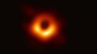 Buraco negro engole estrela tão grande como o sol (veja como) - TVI