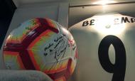 A bola do «hat-trick» de Benzema