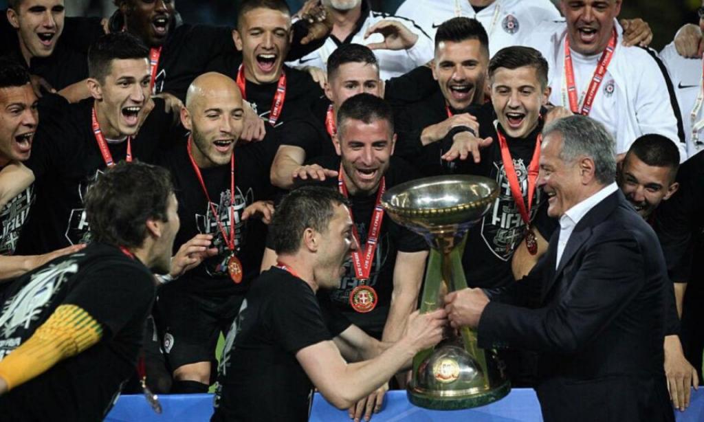 Partizan festejou conquista da Taça da Sérvia