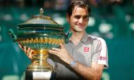 Roger Federer vence ATP de Halle 2019 (REUTERS/Leon Kuegeler)
