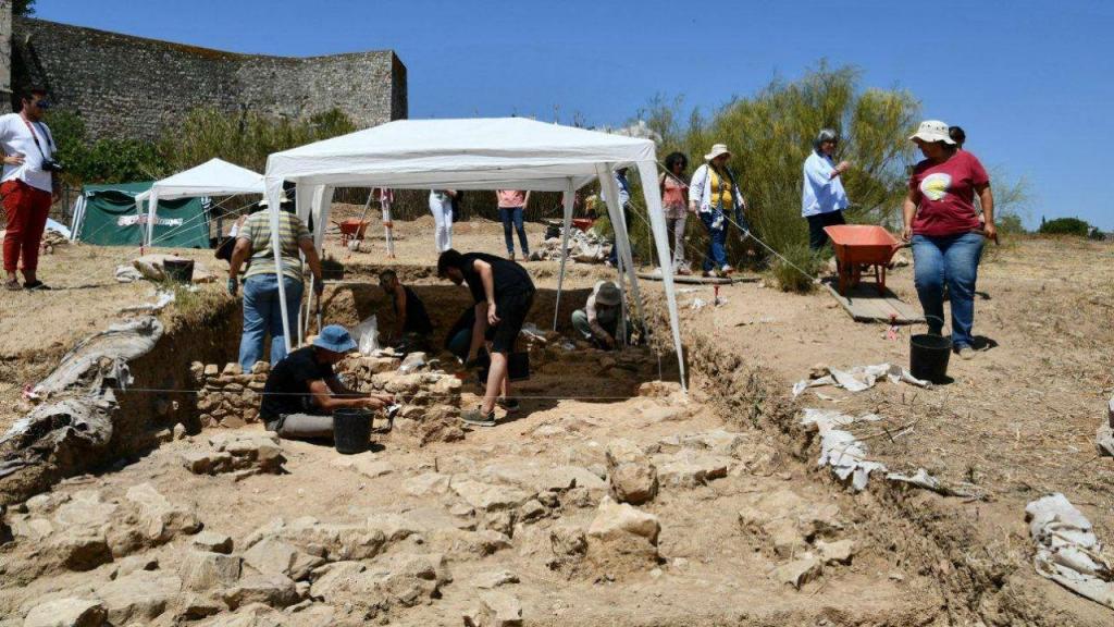 Escavações arqueológicas em Cacela Velha 