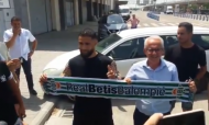 VÍDEO: Fékir em Sevilha para assinar pelo Betis (twitter)