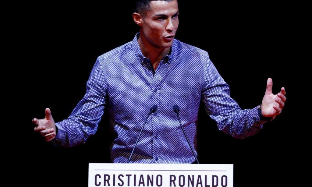 Cristiano Ronaldo homenageado (Reuters)