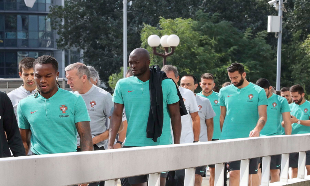 Seleção nacional passeou por Belgrado horas antes do jogo (FPF)