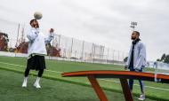 Raul Meireles e Bosingwa mostram Teqball no Olival (FC Porto)