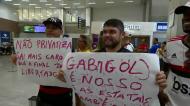 TVI à espera do Flamengo no Aeroporto Galeão