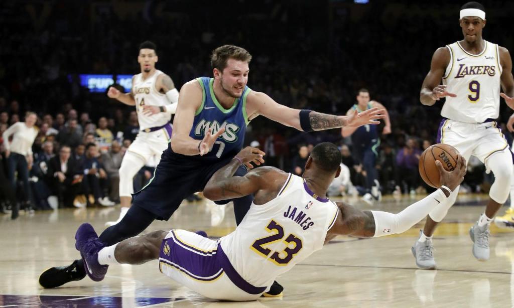 Los Angeles Lakers-Dallas Mavericks (AP Photo/Marcio Jose Sanchez)