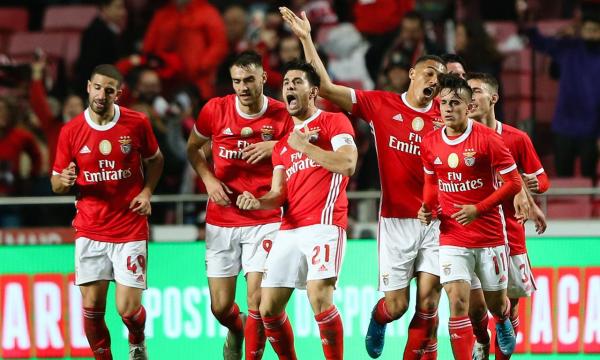 Benfica vence PAOK no regresso à Liga dos Campeões - Basquetebol - Jornal  Record