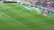 Messi tira três adversário do caminho e bisa no Barcelona-Eibar