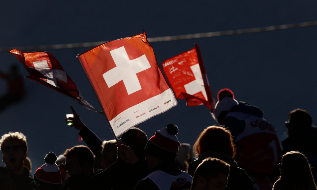 Bandeira da Suíça (AP)