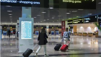 Oito voos cancelados no aeroporto da Madeira devido ao mau tempo - TVI