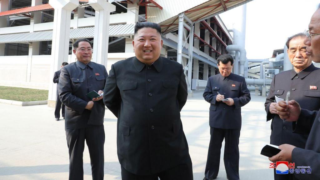 Kim Jong-un volta a aparecer