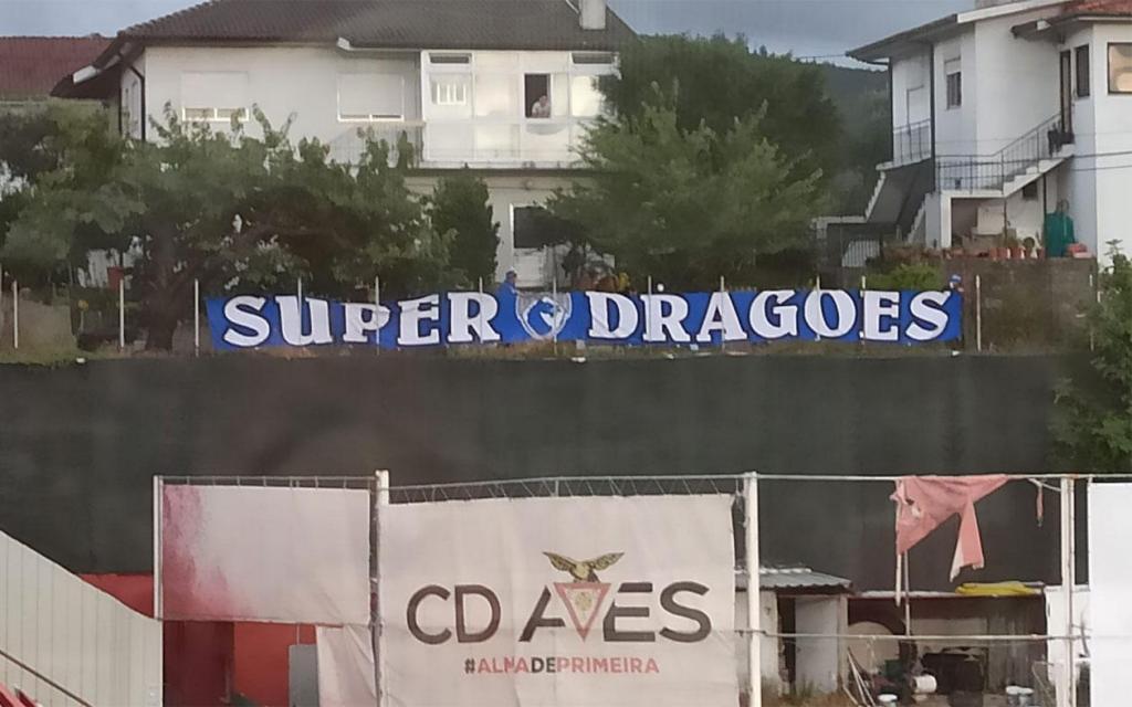 Super Dragões na Vila das Aves
