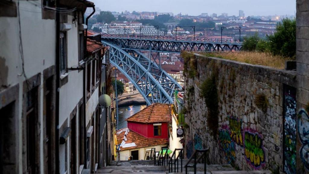 Covid-19: cidade do Porto numa noite de S. João diferente