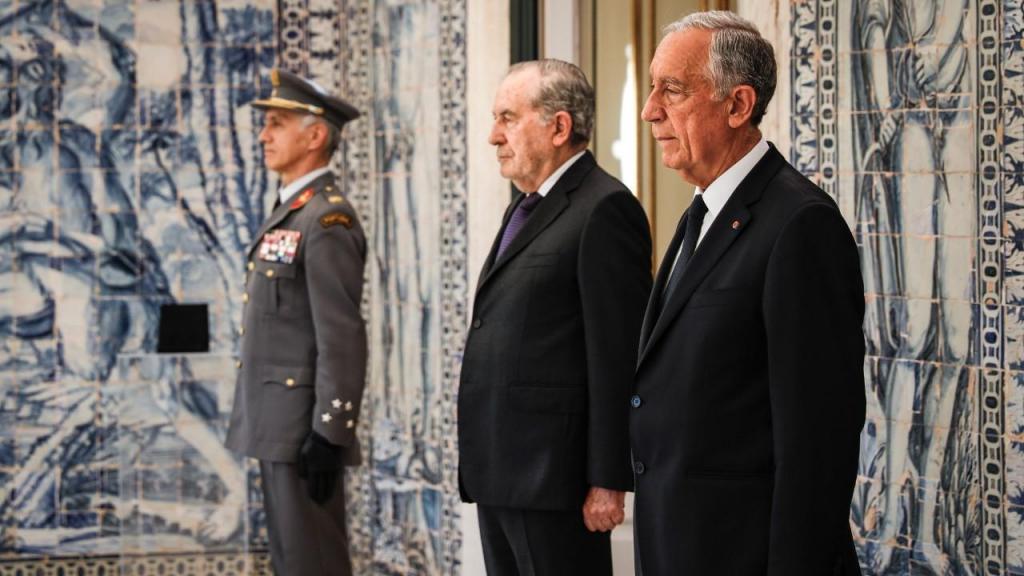 Marcelo Rebelo de Sousa, Ramalho Eanes e João Gomes Cravinho na cerimónia de condecoração do Regimento de Comandos com a Ordem da Liberdade