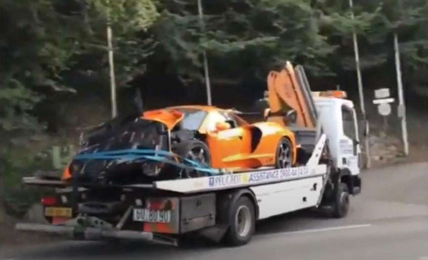 McLaren Senna LM após acidente (reprodução YouTube)