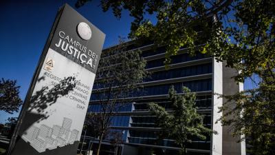 Salas do Campus de Justiça sem condições para advogados de turno, diz Ordem - TVI