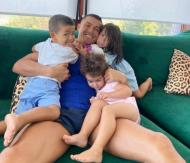 Cristiano Ronaldo em família (Instagram)