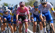 João Almeida mantém a rosa no Giro ao fim da 6.ª etapa (Fabio Ferrari/AP)