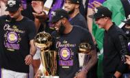 LA Lakers batem Heat e sagram-se campeões da NBA (EPA/ERIK S. LESSER)
