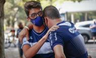 Argentina chora a morte de Maradona (foto AP)