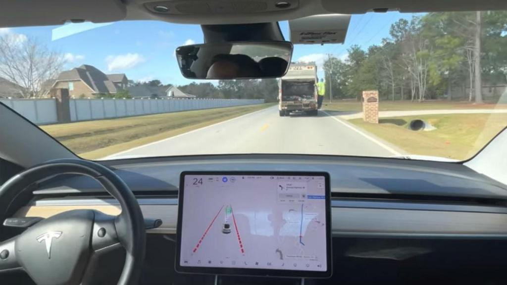 Tesla Model 3 em condução autónoma (reprodução YouTube Dave Mac)
