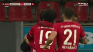 Lewandowski dá vitória ao Bayern no último lance, com 'ajuda' de Tapsoba