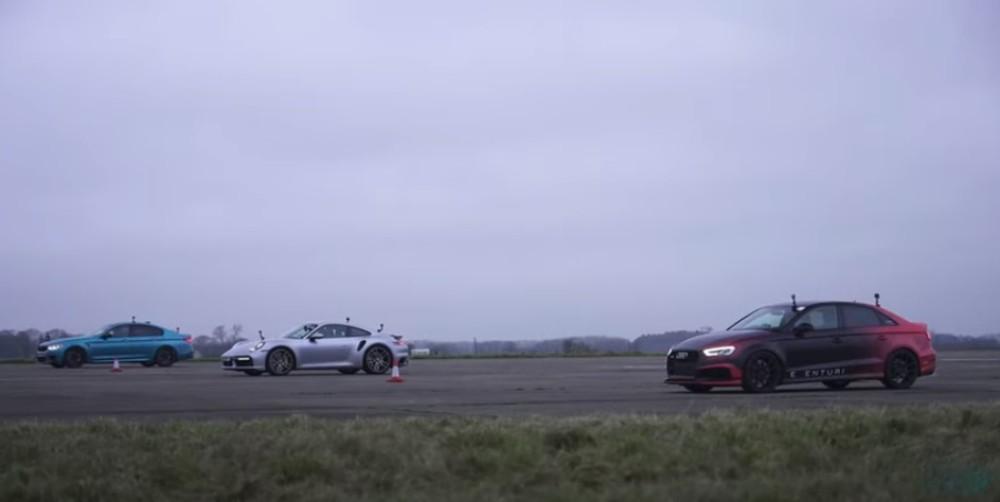 Porsche 991 Turbo S vs Audi RS3 vs BMW M5 (Reprodução Youtube Carwow)