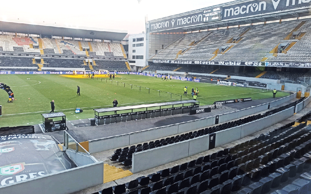 Relvado Estádio D. Afonso Henriques