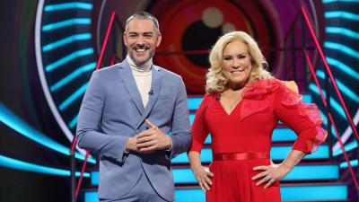 Teresa Guilherme e Cláudio Ramos fascinam em noite de gala - Big Brother