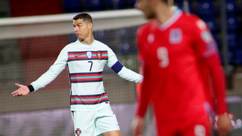 Cristiano Ronaldo no Luxemburgo-Portugal (Olivier Matthys/AP)